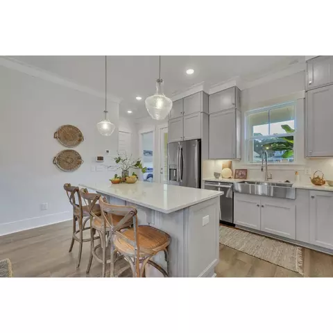 Kitchen - 8 Skipperling Ln, Bluffton, SC 29909 photo 2 of 3