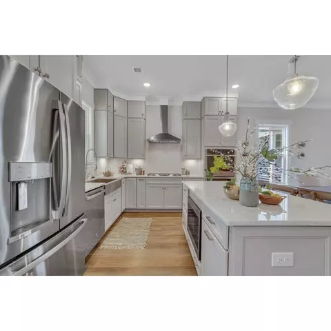 Kitchen - 8 Skipperling Ln, Bluffton, SC 29909 photo 3 of 3