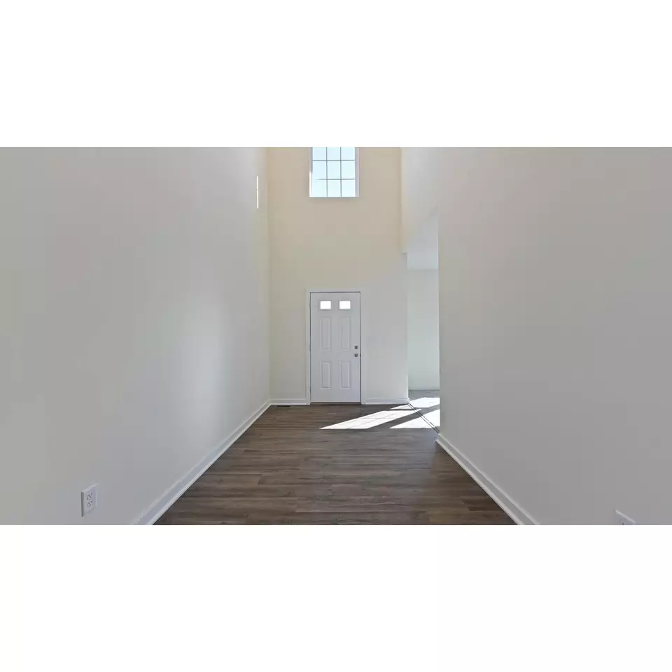 Entry Way - Plan Chattanooga - 101 Doria Ann Dr, Monaca, PA 15061 photo 1 of 7