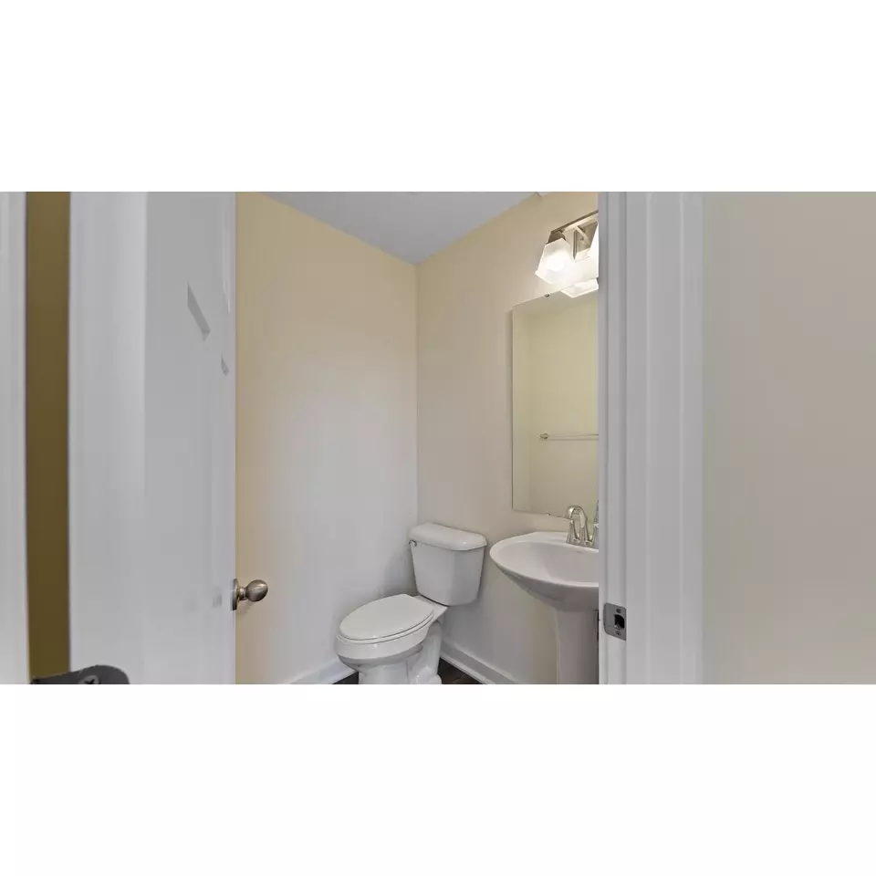 Bath - Plan Chattanooga - 101 Doria Ann Dr, Monaca, PA 15061 photo 2 of 10