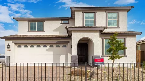 8940 W Georgia Ave, Glendale, AZ 85305