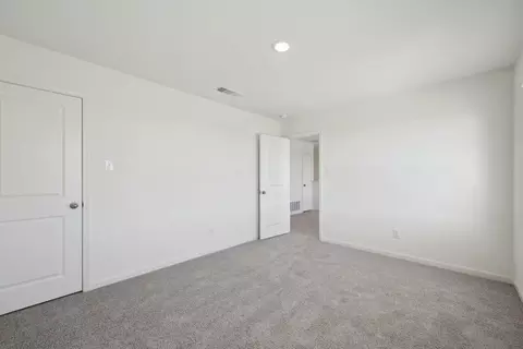 376 Enforcer Loop, Jarrell, TX 76537 photo 31