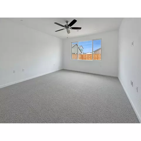1235 Windmill Ave, Clovis, CA 93619 photo 4