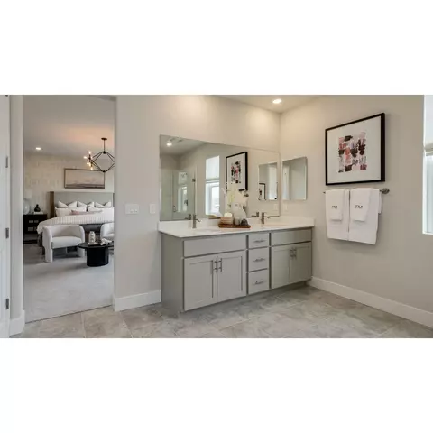 Bath - 3368 Oak Trail Dr, Manteca, CA 95337 photo 3 of 4