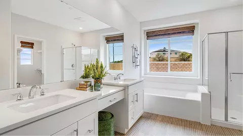 Bath - 26557 Nebula Ct, Menifee, CA 92584 photo 1 of 3