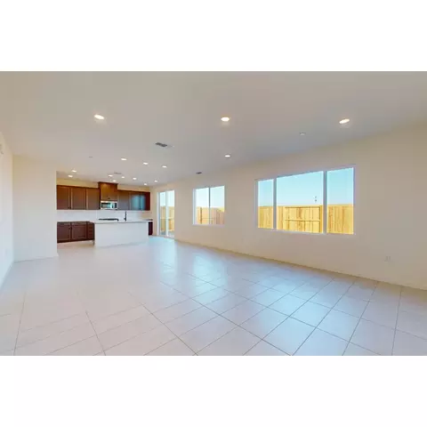 Living - 2986 Delegate Dr, Lincoln, CA 95648 photo 2 of 4