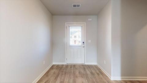 450 Toronto Cir, Hampton, GA 30228 photo 13