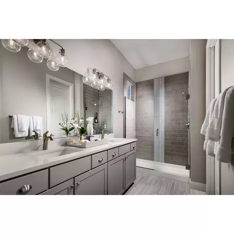 Bath - 1201 Scott St, Paso Robles, CA 93446 photo 1 of 1