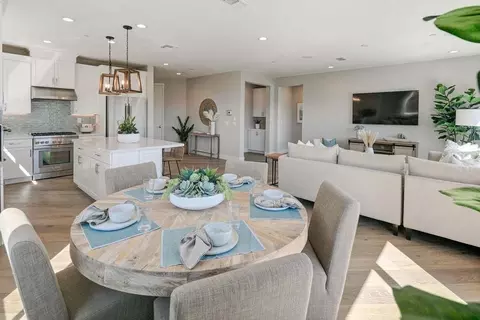 Dining - 1037 Heathridge St, Manteca, CA 95336 photo 1 of 1