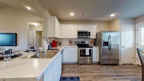 9995 E Kathy St, Claremore, OK 74019 photo 3