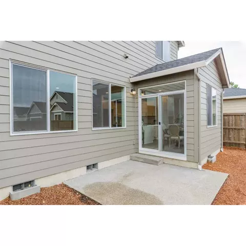 127 Valemont Dr, Medford, OR 97501 photo 36