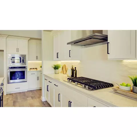 1674 N Blackwood Ave, Clovis, CA 93619 photo 8