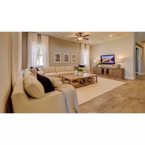 1674 N Blackwood Ave, Clovis, CA 93619 photo 12