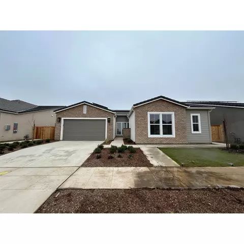 2243 N Argyle Ave, Clovis, CA 93619 photo 1