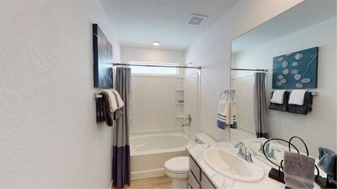 653 Heartland Dr, Bennett, CO 80102 photo 5
