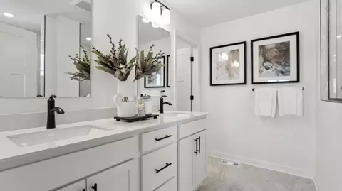 Bath - 1684 Upper 143rd St E, Rosemount, MN 55068 photo 3 of 5
