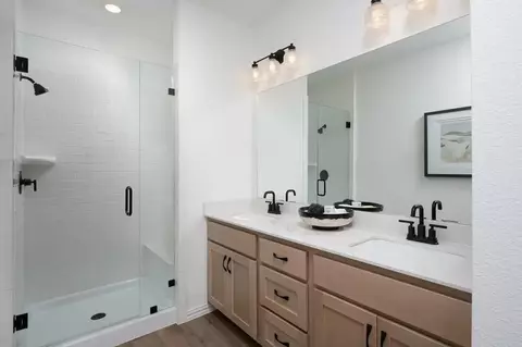 Bath - 1112 Concan Dr, Plano, TX 75075 photo 1 of 1