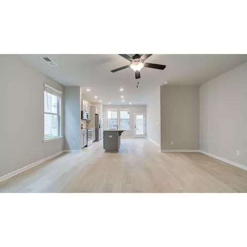 11569 Winston Dr, Hampton, GA 30228 photo 6