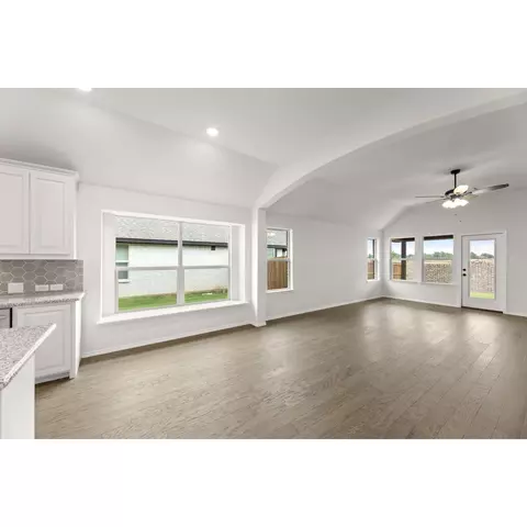 1013 Pineview Ln, Crowley, TX 76036 photo 12