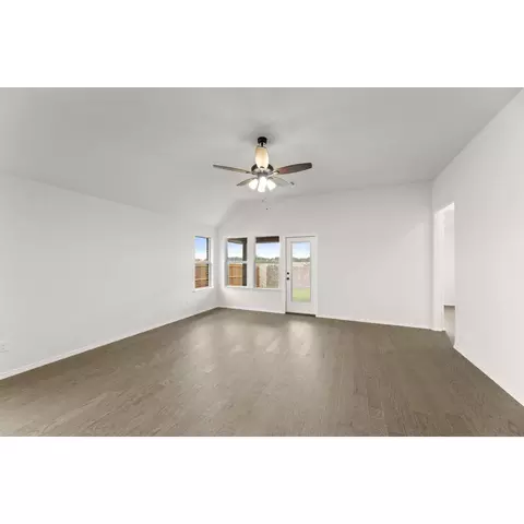 1013 Pineview Ln, Crowley, TX 76036 photo 13