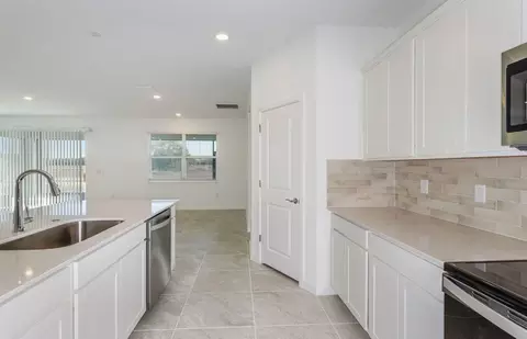 Kitchen - 6833 SW 90th Loop, Ocala, FL 34476 photo 3 of 3