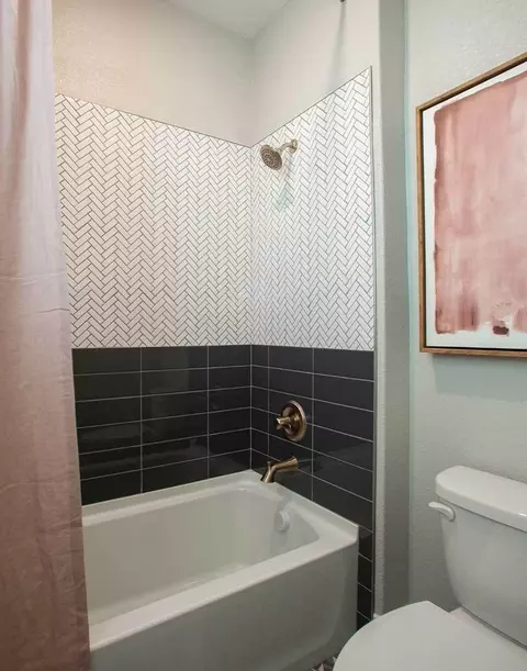 Bath - 2453 Cinnabar Dr, Fairfield, CA 94533 photo 7 of 7