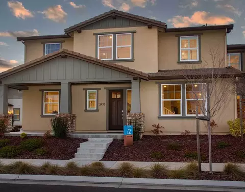 Exterior - 2453 Cinnabar Dr, Fairfield, CA 94533 photo 5 of 8
