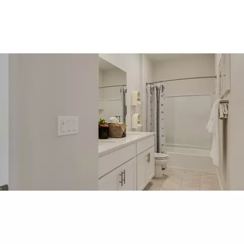 Bath - 1718 Tornillo Ave, Manteca, CA 95337 photo 3 of 3