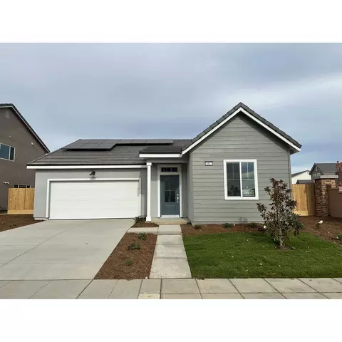 Exterior - 1017 Horizon Dr W, Madera, CA 93636 photo 1 of 2
