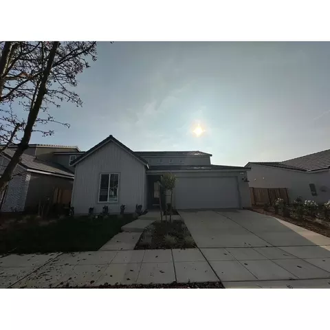 4017 Buttercup Rd, Madera, CA 93636 photo 1