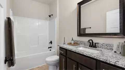 101 Blooming Cv, Crestview, FL 32539 photo 8