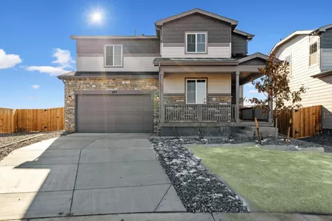 482 Elbert St, Johnstown, CO 80534 photo 1