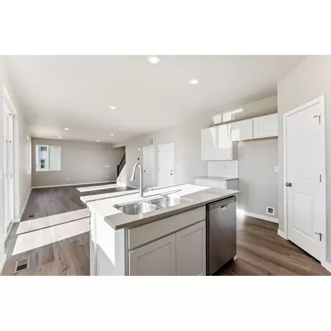 482 Elbert St, Johnstown, CO 80534 photo 12