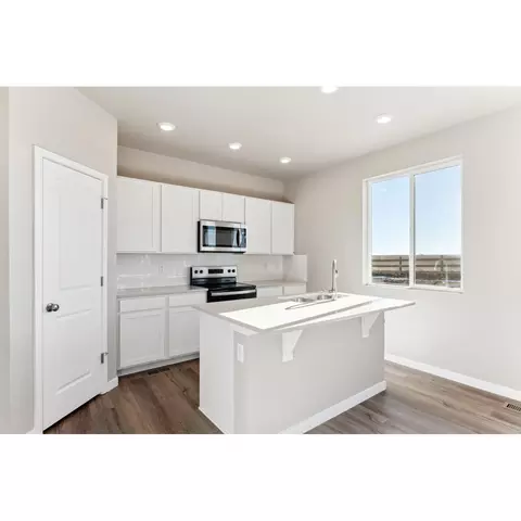 482 Elbert St, Johnstown, CO 80534 photo 7