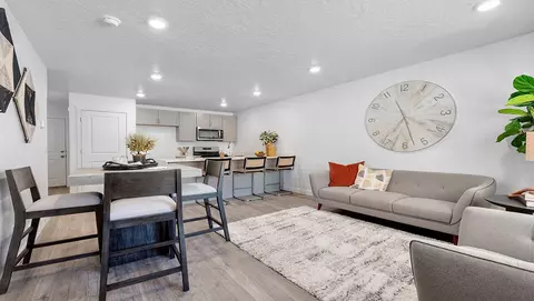 661 W 1920 S UNIT 1069, Provo, UT 84601 photo 2