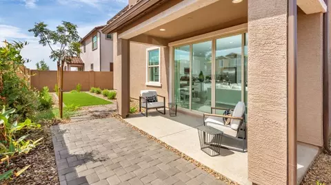 656 S Longspur Ln, Gilbert, AZ 85296 photo 8