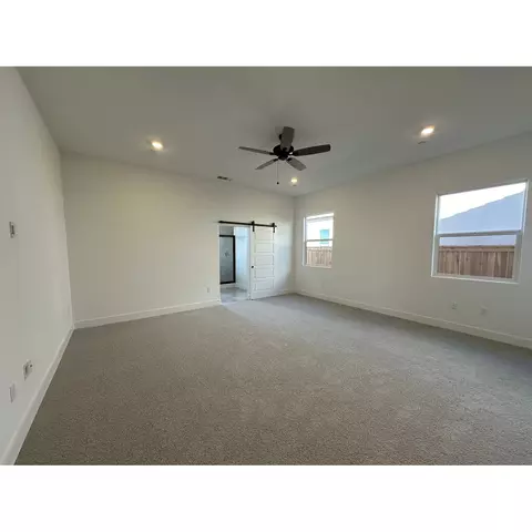 2224 N Russell Ave, Clovis, CA 93619 photo 5