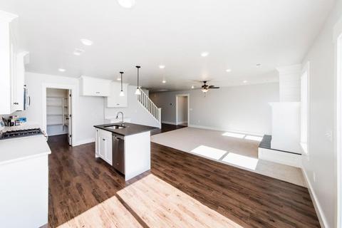 203 N Pegasus Ave, Mapleton, UT 84664 photo 16