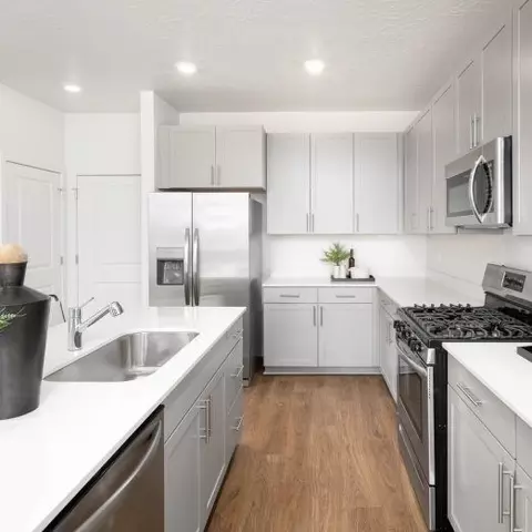 2281 N Canal View Ln, Daniel, UT 84032 photo 12