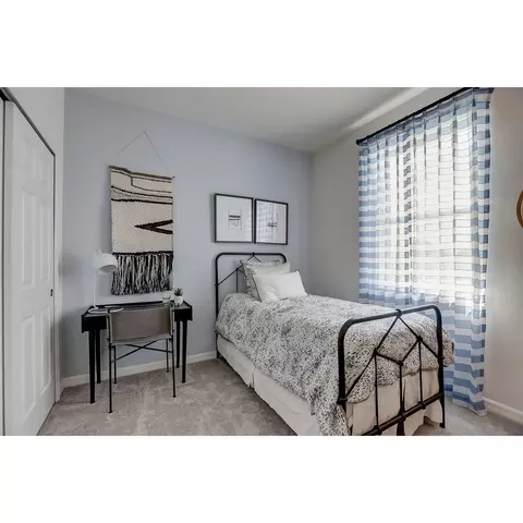 Bedroom - 426 Shoreview Sands Ave, Mascotte, FL 34753 photo 4 of 5