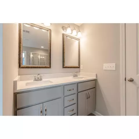 Bath - 4437 Cornwall Dr, Forsyth, GA 31029 photo 1 of 7
