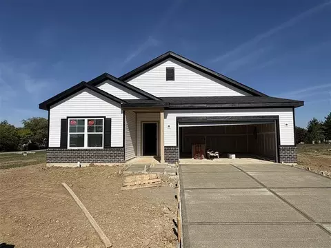 114 Evergreen Way, Brookville, OH 45309