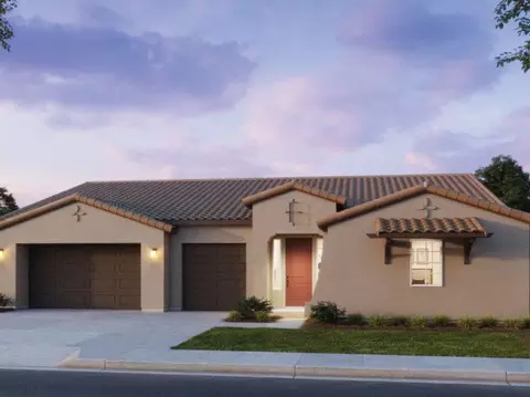 2717 S Jacques Ct, Visalia, CA 93277
