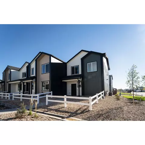 3753 Sequoia Ct, Evans, CO 80620 photo 3