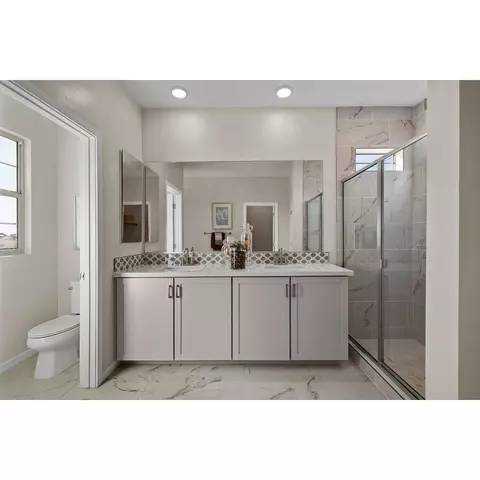 Bath - 9232 E Spiral Dr, Mesa, AZ 85212 photo 2 of 3