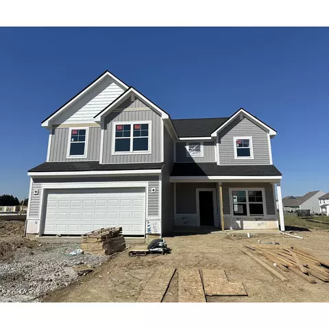 233 Maddox Dr, London, OH 43140