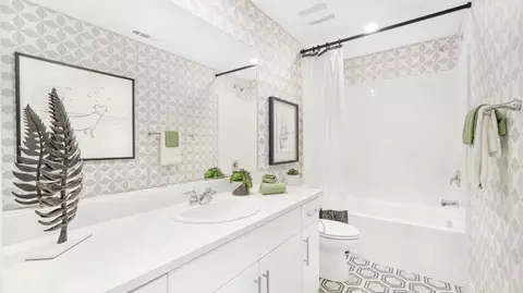 Bath - 7288 Olive Grove St, Riverside, CA 92507 photo 2 of 4