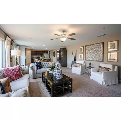 Living - 1352 Eagle Ridge Dr, Merced, CA 95348 photo 2 of 5
