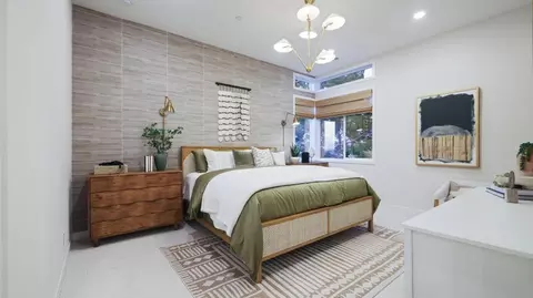 179 Sentosa, Irvine, CA 92618 photo 5