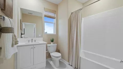 179 Sentosa, Irvine, CA 92618 photo 11